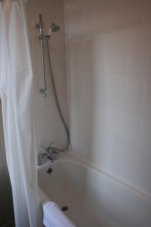 Royal Mile Budget Apartments Edinburgh Phòng bức ảnh