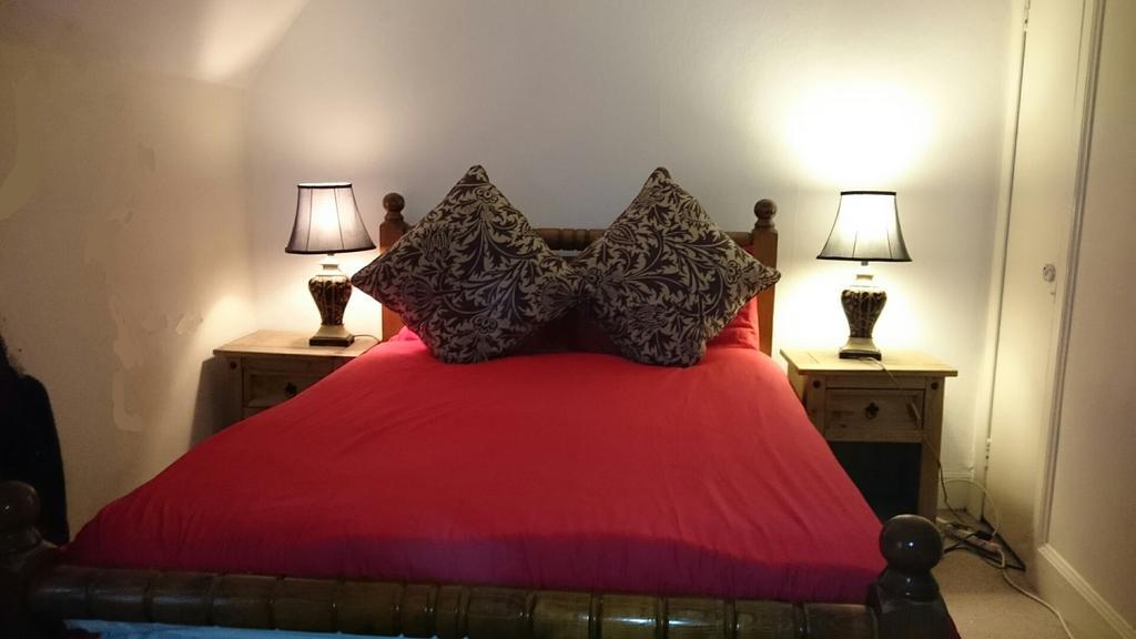 Royal Mile Budget Apartments Edinburgh Phòng bức ảnh