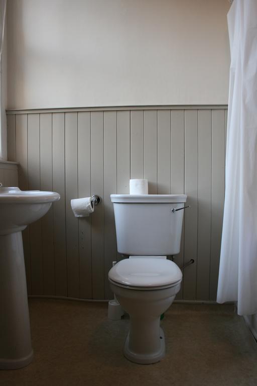 Royal Mile Budget Apartments Edinburgh Phòng bức ảnh